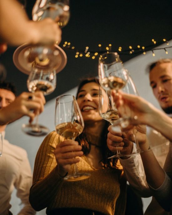 Le vin est-il cool ? Et si on arrêtait de se prendre au sérieux Le vin est-il cool ? Et si on arrêtait de se prendre au sérieux
